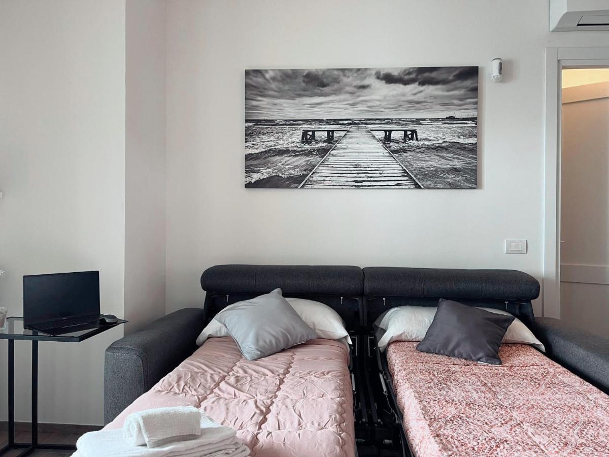 Residenze Ohana Фьюмичино Экстерьер фото