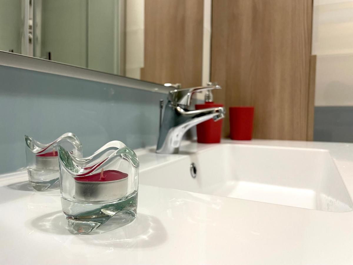 Residenze Ohana Фьюмичино Экстерьер фото